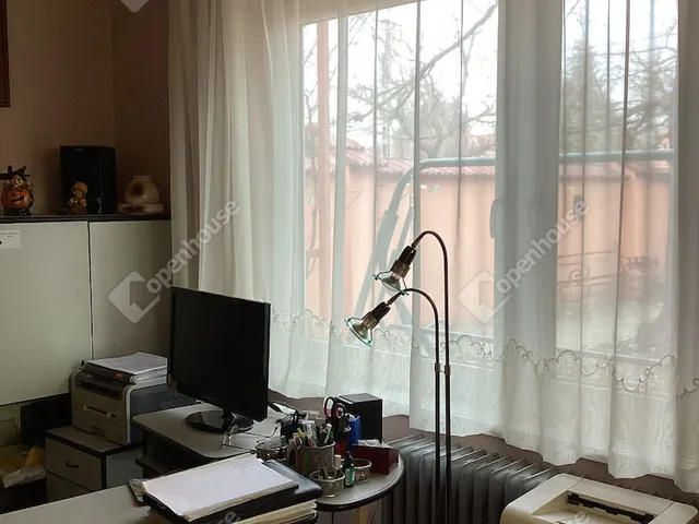 Eladó kereskedelmi és ipari ingatlan Szeged, Baktó 102 nm