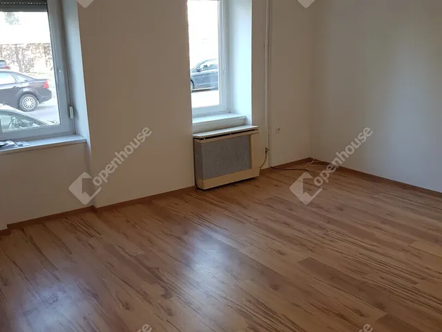 Eladó lakás Szeged, Felsőváros 38 nm