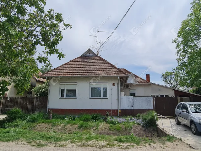 Eladó ház Algyő 100 nm