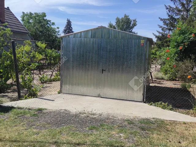 Eladó telek Szeged 906 nm