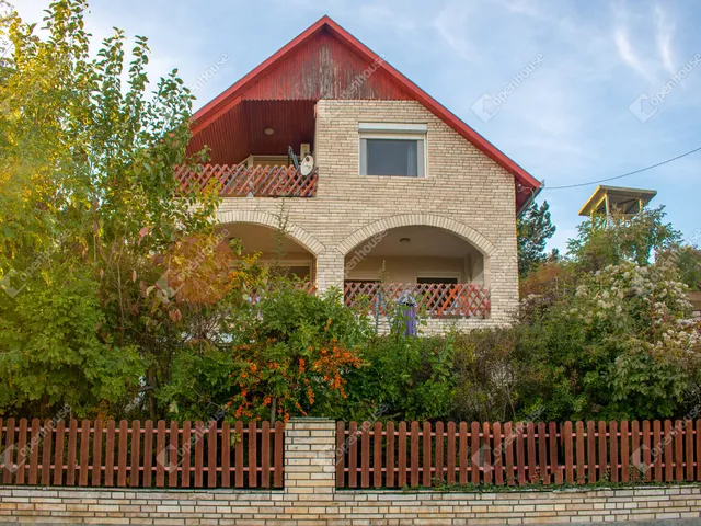 Eladó ház Balatonfüred, Balatonarács 283 nm