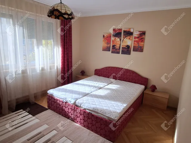 Eladó lakás Szeged, Újszeged 72 nm