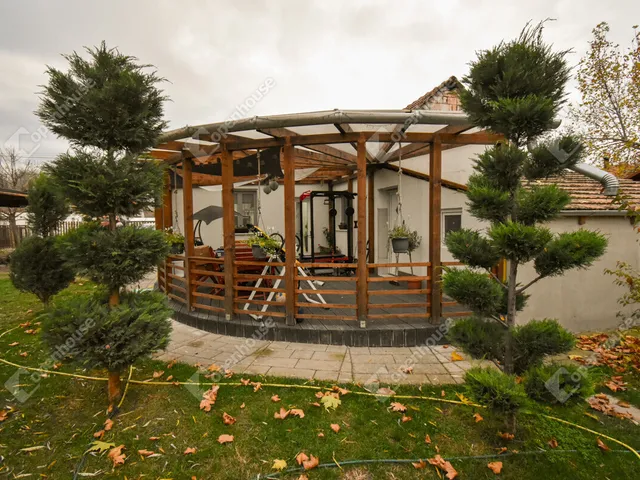 Eladó ház Domaszék 189 nm