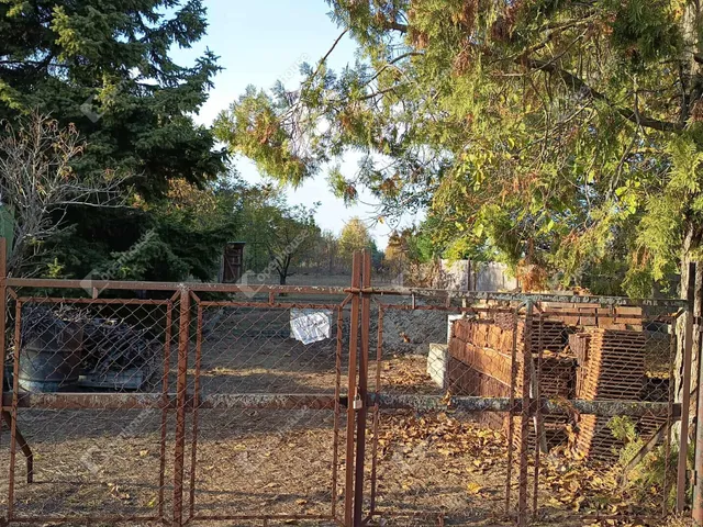 Eladó telek Szeged 821 nm