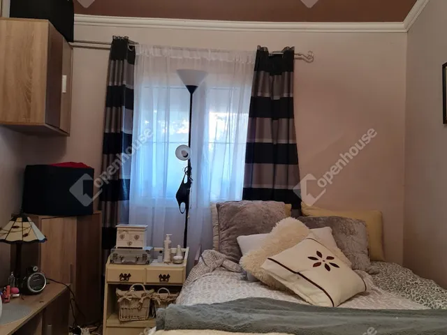 Eladó telek Szatymaz 990 nm