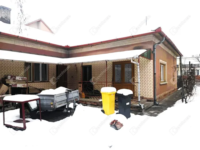 Eladó ház Zsombó 140 nm