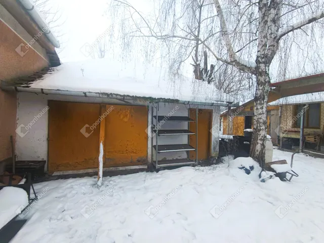 Eladó ház Zsombó 140 nm