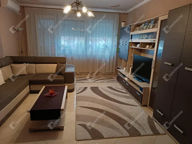 Eladó lakás Szentes 105 nm