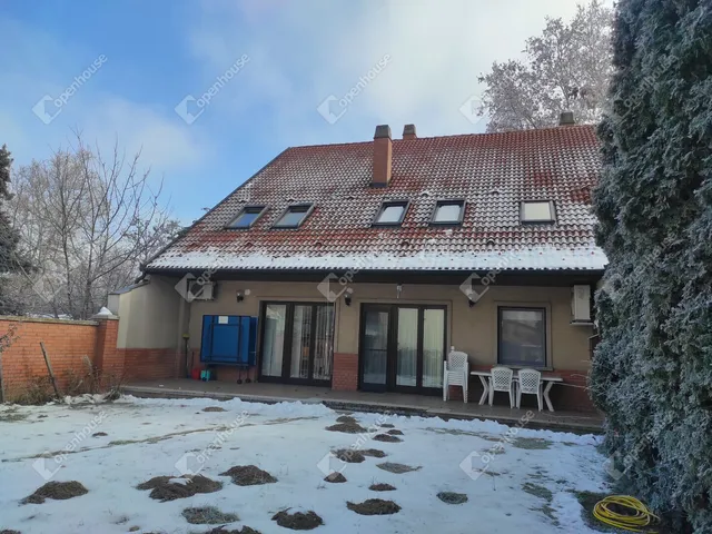 Eladó ház Szeged, Alsóváros 197 nm