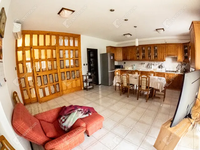 Eladó ház Szeged, Alsóváros 197 nm