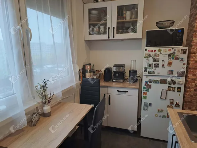 Eladó lakás Szeged, Makkosház 47 nm