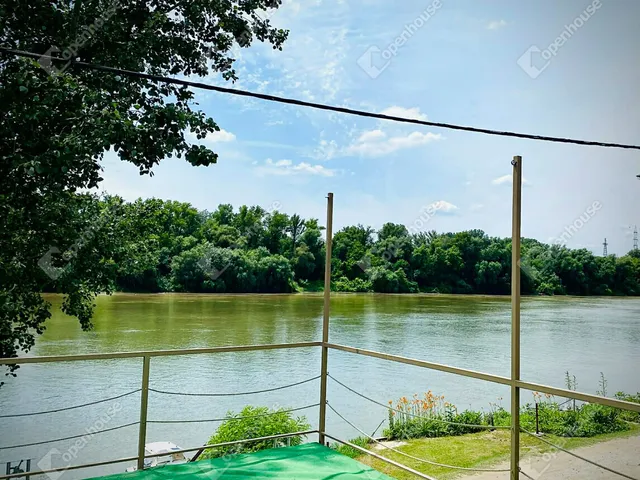 Eladó üdülő és hétvégi ház Szeged, Tápé 50 nm
