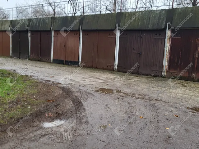 Eladó garázs Szeged, Tarján 13 nm