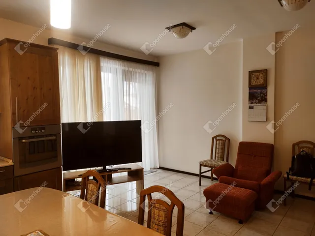 Eladó ház Szeged, Alsóváros 197 nm