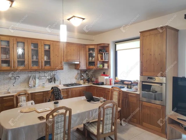 Eladó ház Szeged, Alsóváros 197 nm