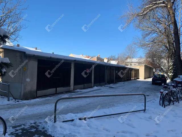 Eladó garázs Szeged 15 nm