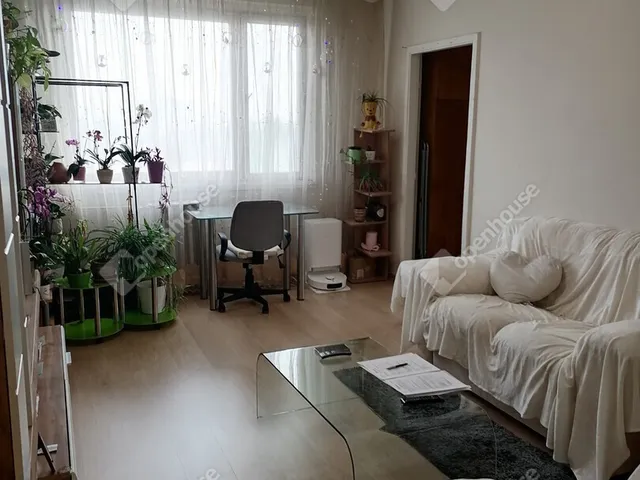 Eladó lakás Szeged, Makkosház 69 nm