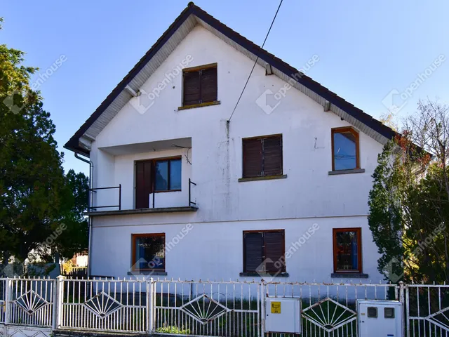 Eladó ház Ásotthalom 300 nm
