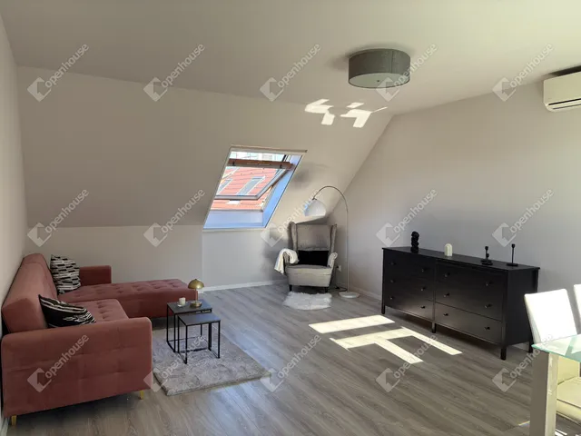 Eladó lakás Szeged 61 nm