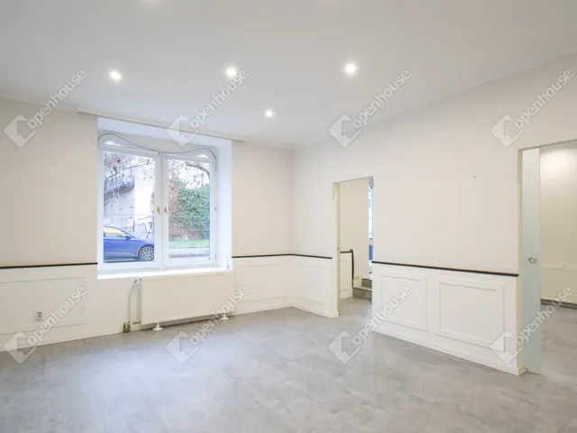 Eladó kereskedelmi és ipari ingatlan Szeged 50 nm