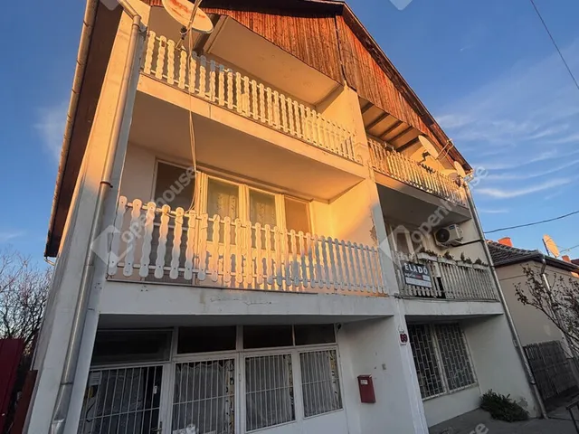 Eladó ház Szeged, Tápé 137 nm