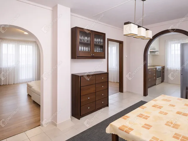 Eladó lakás Szeged, Felsőváros 74 nm