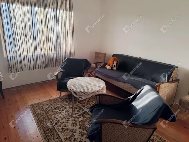 Eladó ház Kisnána 180 nm