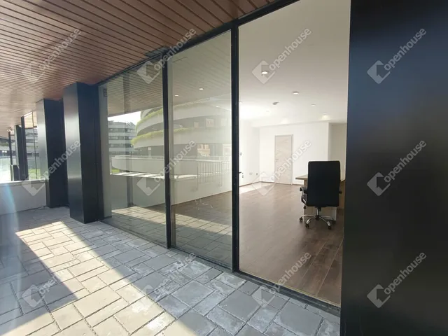 Kiadó kereskedelmi és ipari ingatlan Szeged, Móraváros 35 nm