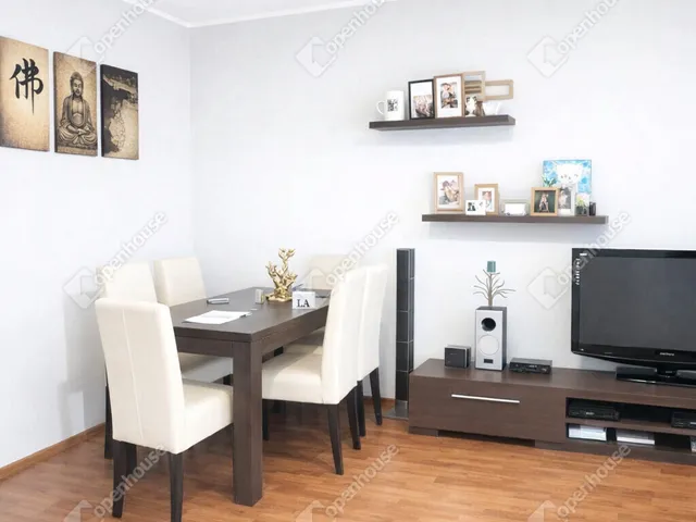 Eladó ház Szeged, Szőreg 195 nm
