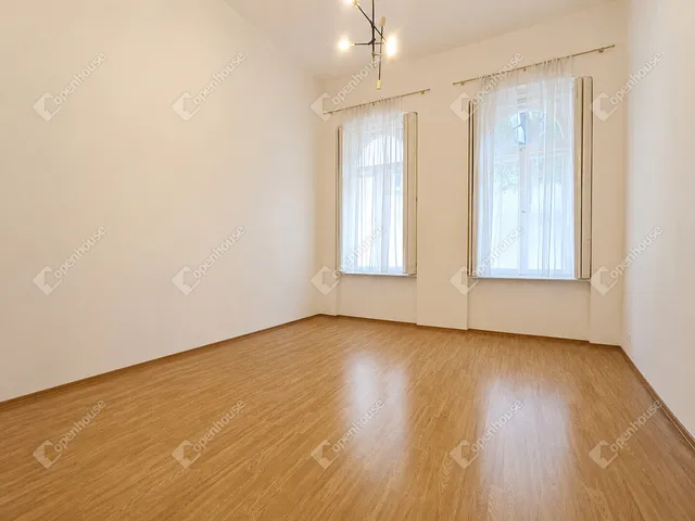 Eladó lakás Szeged 77 nm