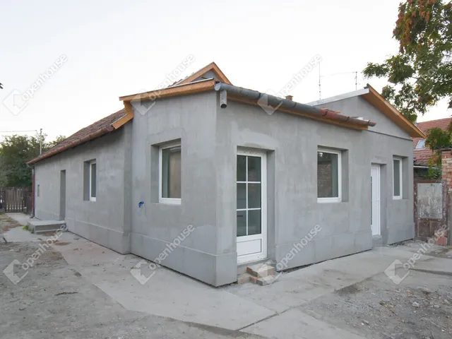 Eladó ház Szeged, Szőreg 74 nm