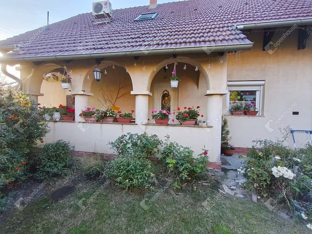 Eladó ház Domaszék 127 nm