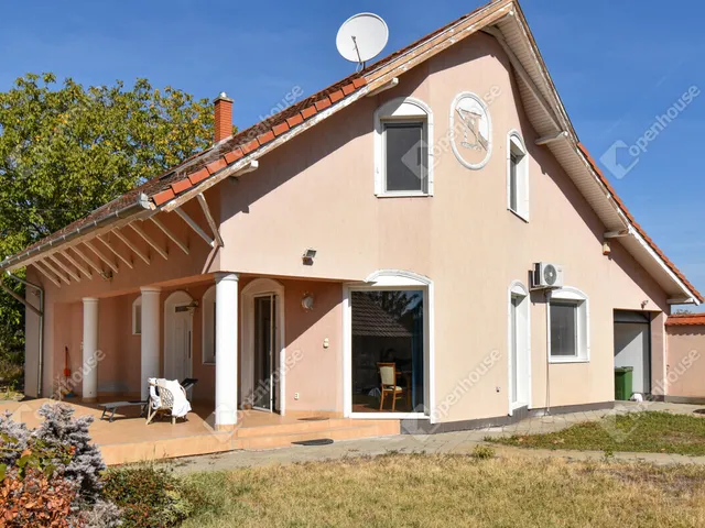 Eladó ház Szatymaz 200 nm