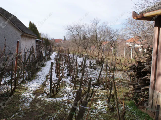 Eladó telek Székesfehérvár, Öreghegy 1857 nm