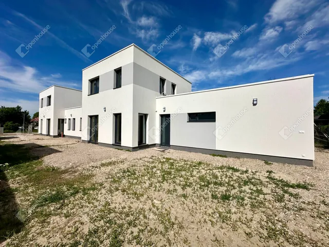 Eladó ház Székesfehérvár 150 nm