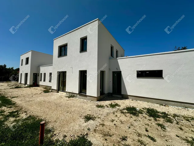 Eladó ház Székesfehérvár 150 nm