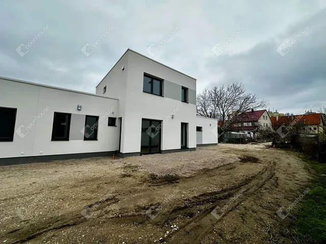 Eladó ház Székesfehérvár 150 nm