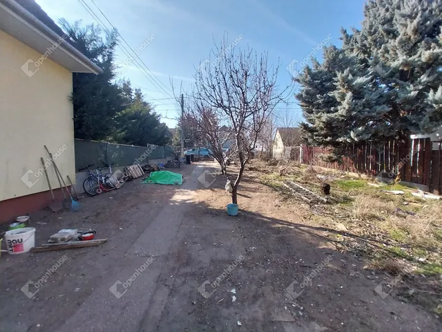 Eladó telek Székesfehérvár, Maroshegy 824 nm