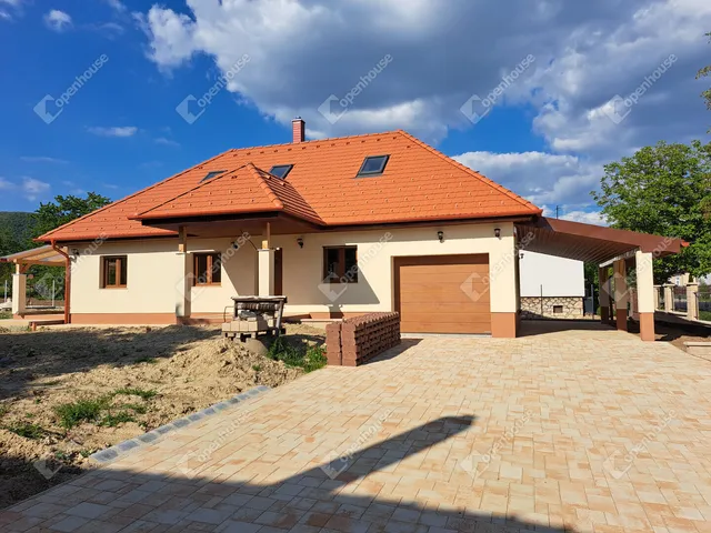Eladó ház Csókakő 147 nm