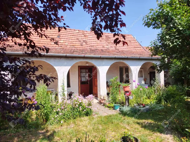 Eladó ház Sárszentmihály 60 nm