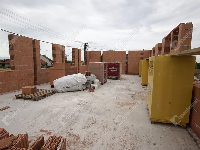 Eladó ház Úrhida 116 nm