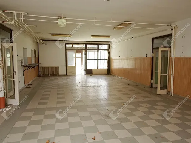 Eladó kereskedelmi és ipari ingatlan Aba 1330 nm