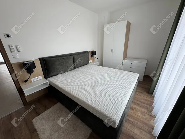 Kiadó lakás Székesfehérvár 120 nm