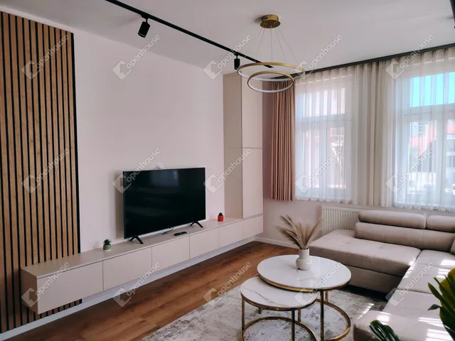 Kiadó lakás Székesfehérvár, Belváros 54 nm