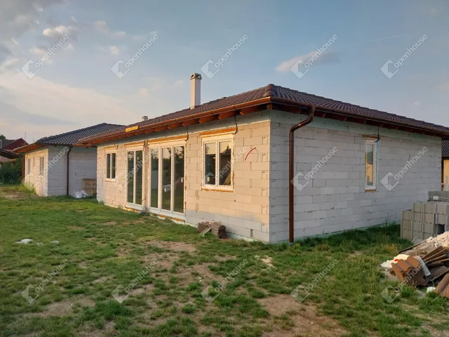 Eladó ház Sárszentmihály 111 nm