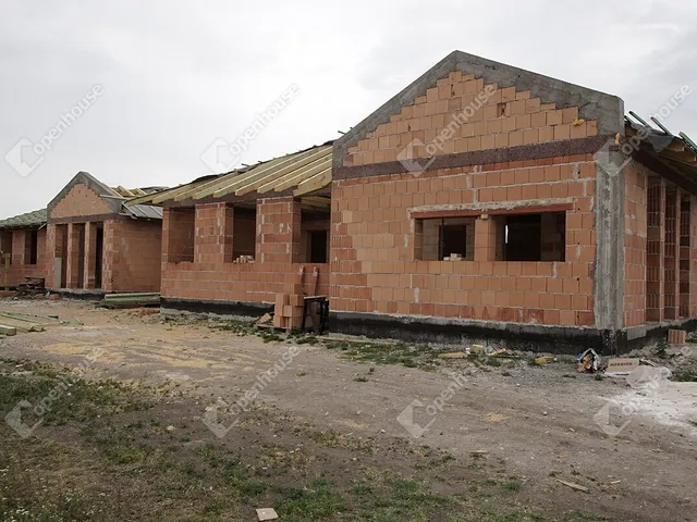 Eladó ház Úrhida 110 nm