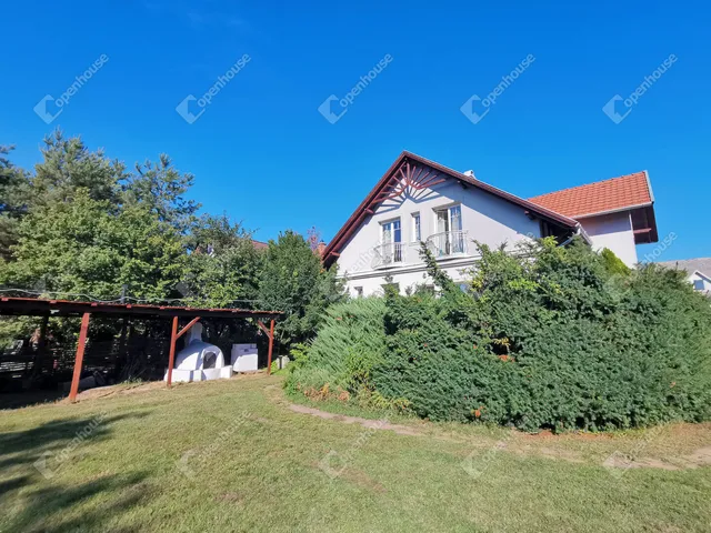 Eladó ház Székesfehérvár 202 nm