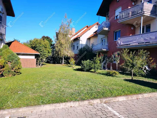 Eladó lakás Székesfehérvár, Belváros 106 nm
