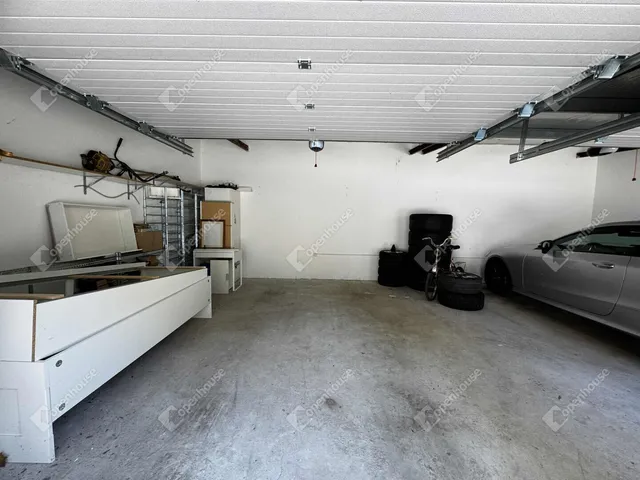 Eladó garázs Székesfehérvár 51 nm