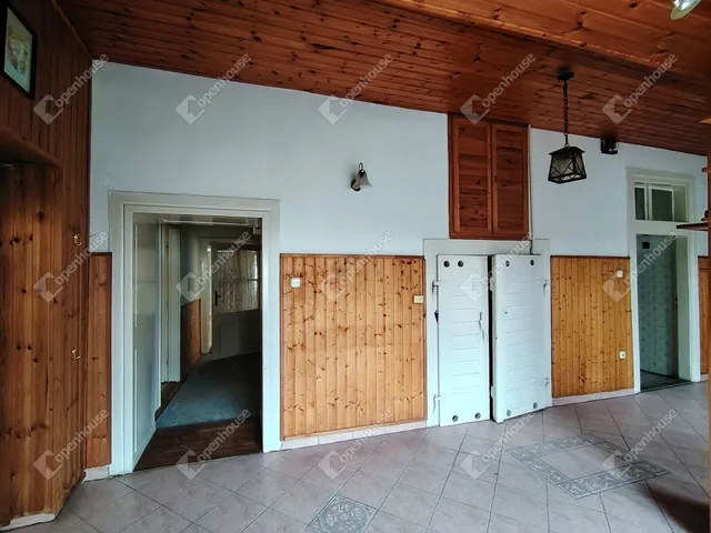 Kiadó ház Székesfehérvár, Belváros 120 nm